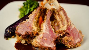 lamb chops with veggies